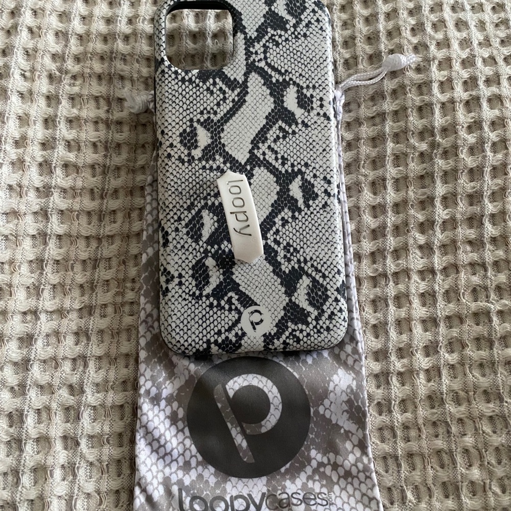 Loopy iphone 11 pro max case